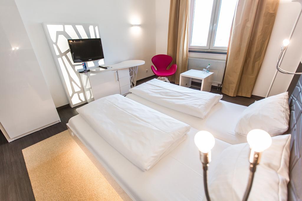 Hotel Sinsheim Eksteriør bilde